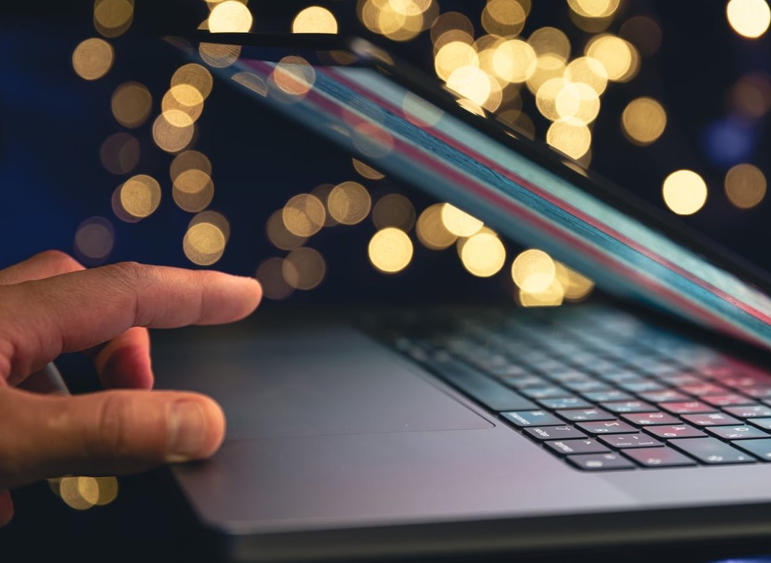facebook ads dashboard laptop